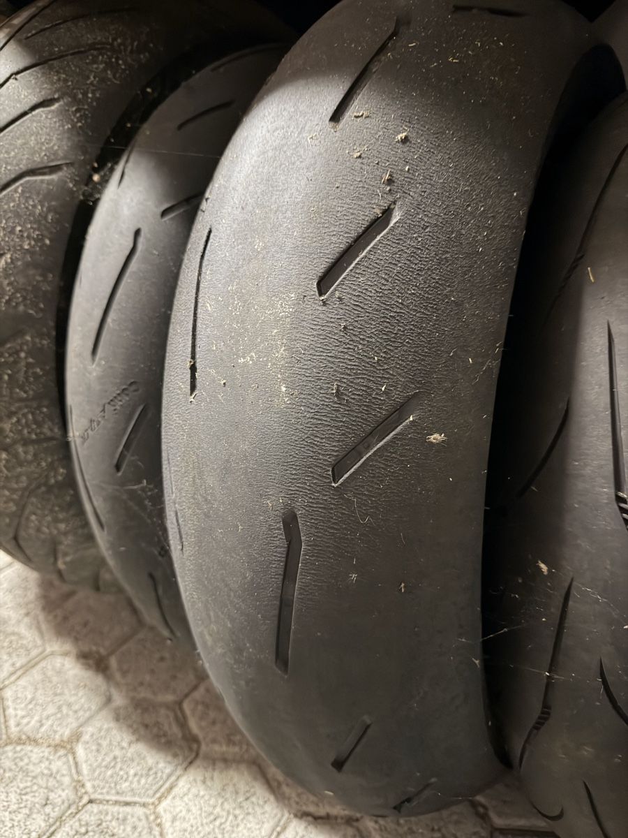 Pneumatici & Ruote complete: Motorradreifen gebraucht – Usato da Unterlunkhofen venduto da RepaidBox18 2