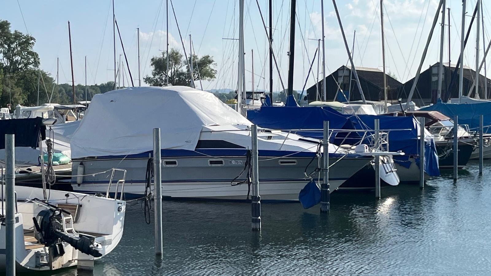 Bayliner Barche: BAYLINER 2655 SPORT KABIN – Usato da Avenches venduto da BOOTTRANSPORTE 1