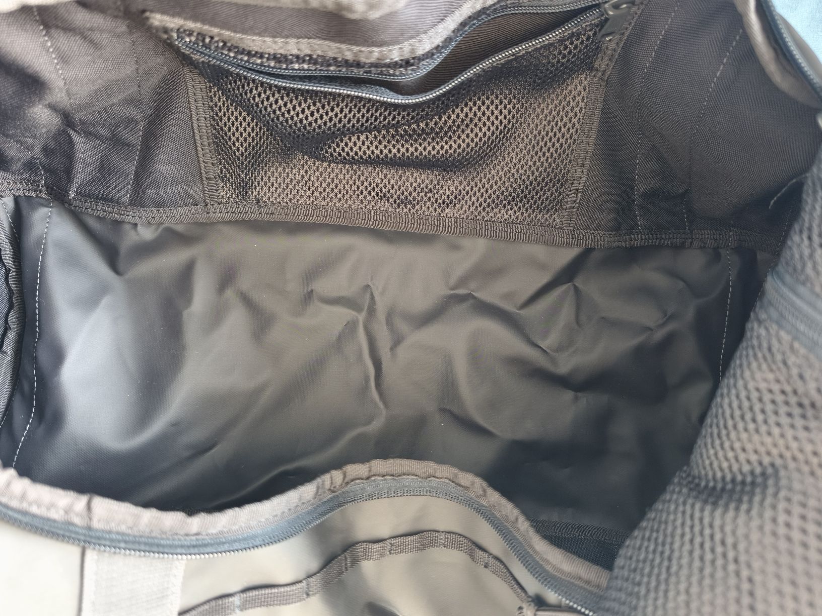 Helly Hansen Rucksäcke: Helly Hansen Duffel Bag 30L - Durable & Spacious – Gebraucht aus Sursee von Re.joy 5