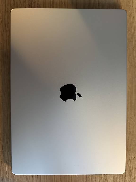 Apple Notebook: MacBook Pro 16 M1 Max  64 GB RAM / 2 TB SSD – Usato da Biel/Bienne venduto da matyfabi