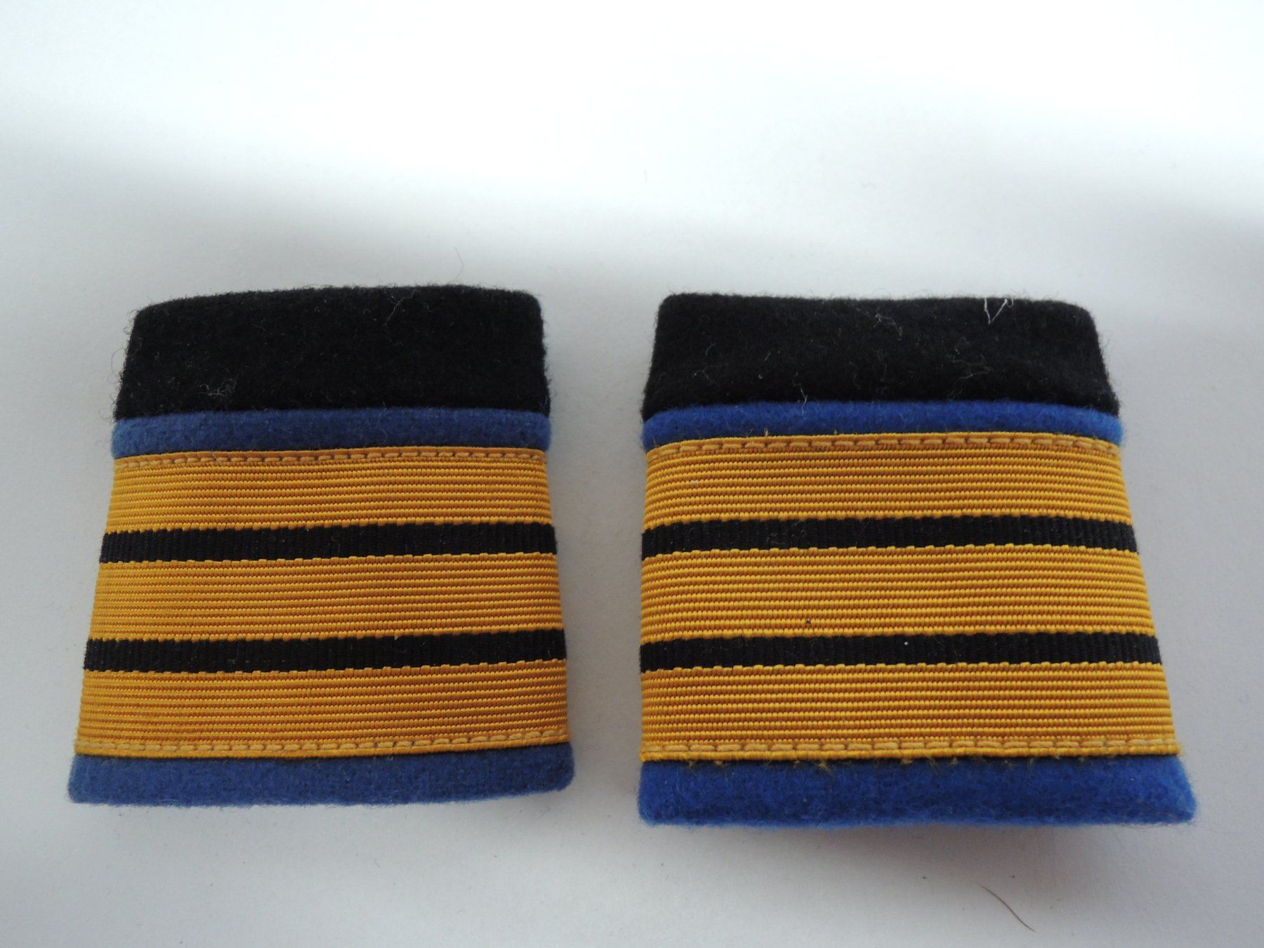 Schweizer Armee Uniformi: Schweizer Armee Batten  Oberst – Usato da Uznach venduto da Othmar52