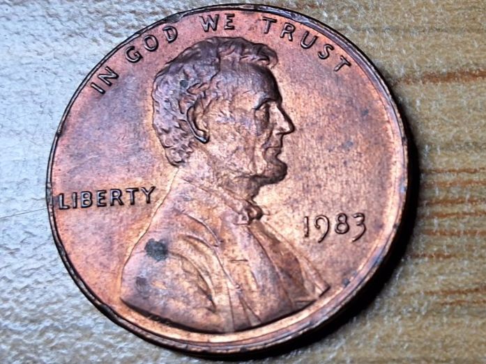 Tutti le monete: USA - 1 Cent 1983 - Abart, dezentriert! – Usato da Münchenstein venduto da purbach1 8