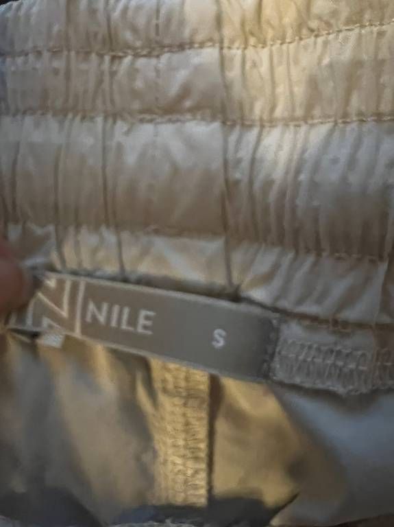 Pantaloni: Culotte von NILE – Usato da Neftenbach venduto da bebbels69 2