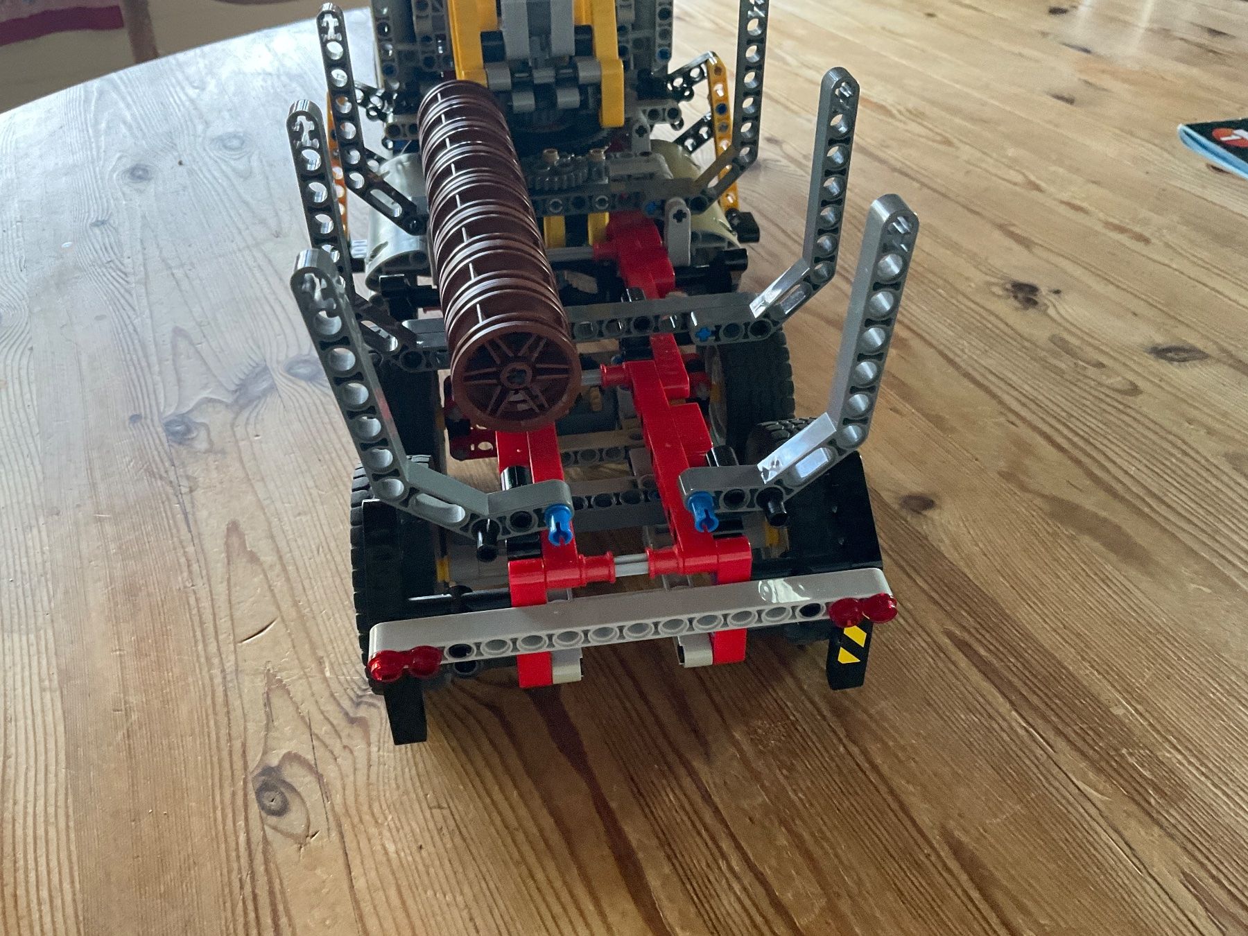 Lego Kit di costruzioni: Lego Holztransporter 9397 – Usato da Hinwil venduto da Things_Swiss 7