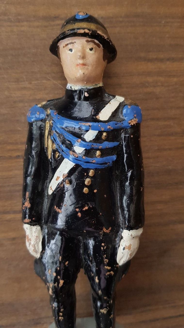 Statuette: Wachmann Keramik antik – Usato da Mörschwil venduto da antiksalon 3