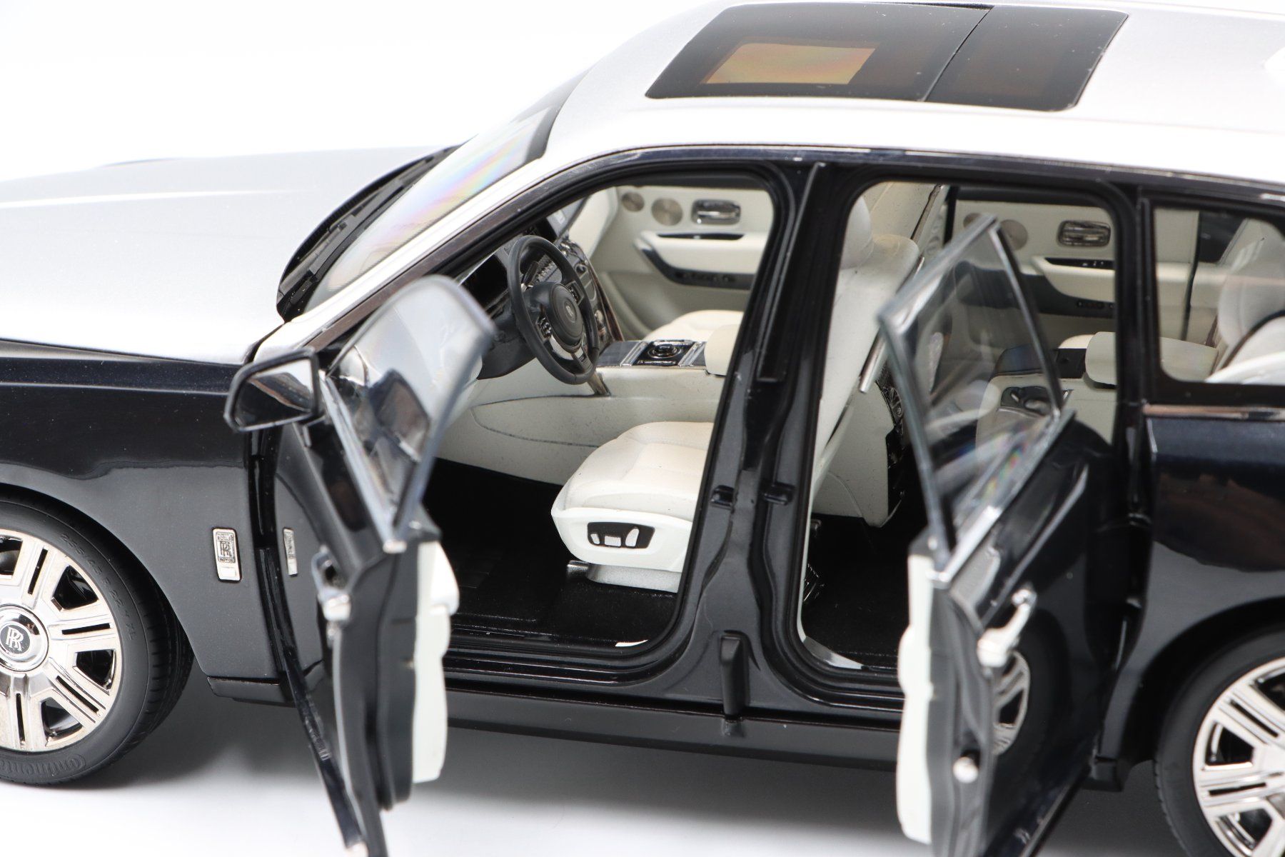 Rolls Royce Modellautos: Rolls Royce Cullinan 2018 1:18 Kengfai – Neu und originalverpackt aus Bühl b.Aarberg von modelldiecast 8
