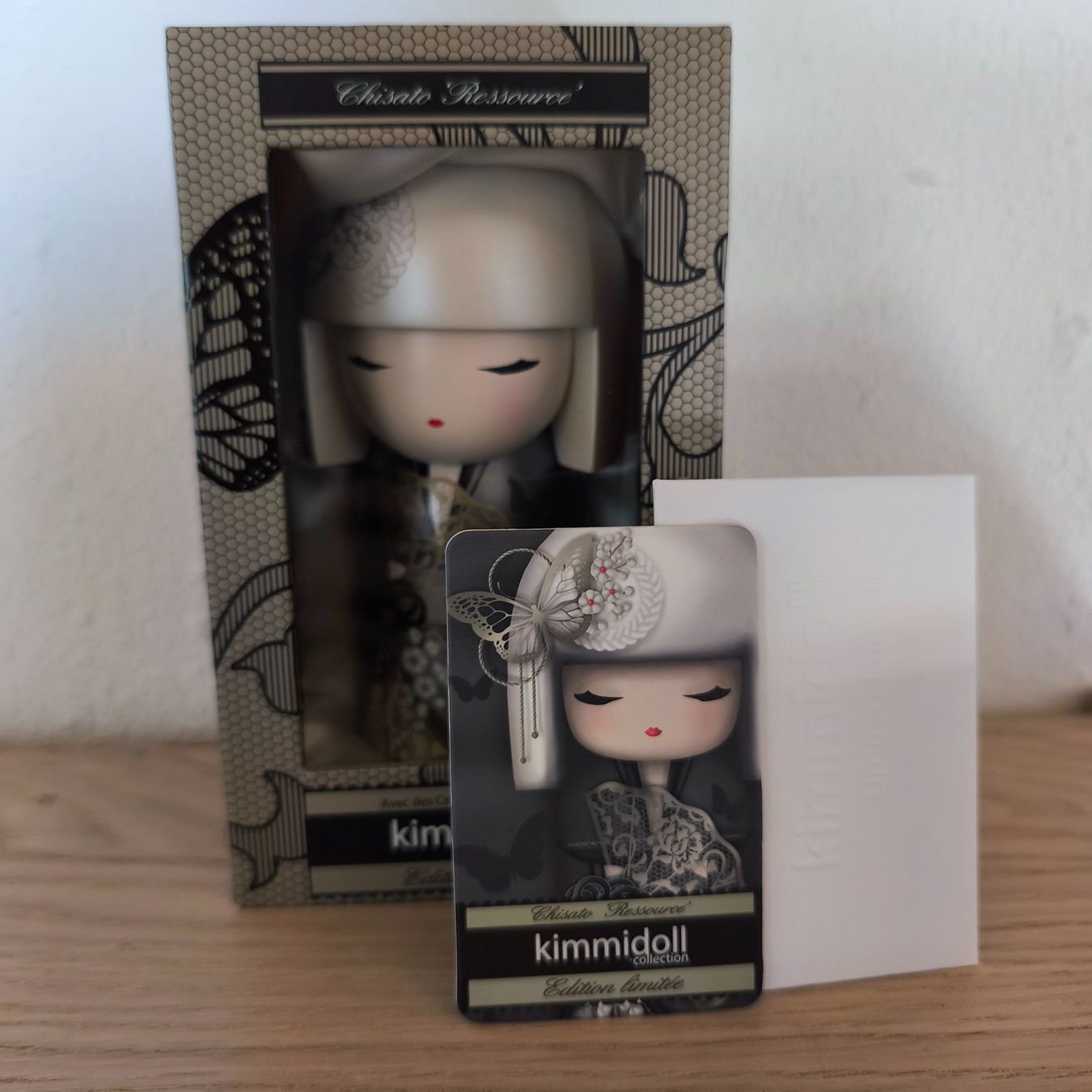 Kimmidoll Statuette: Kimmidoll CHISATO - Édition Limitée 2012  - 0742A/5000 – Nuovo (secondo la descrizione) da Montet (Broye) venduto da Mimsoline