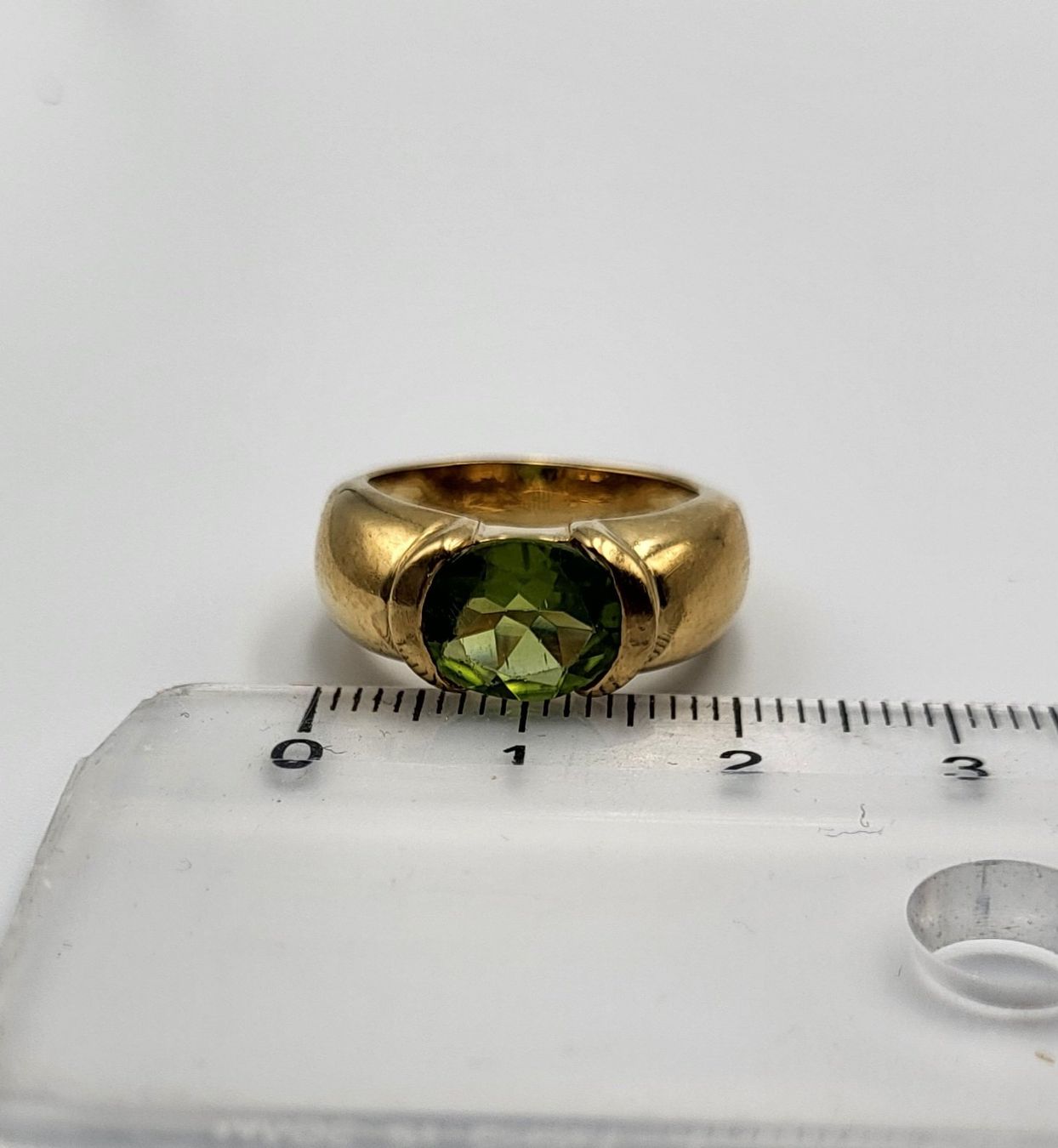 Anelli: 18 Karat 750 Gold Ring Mit Peridot – Usato da Wald ZH venduto da Aniade