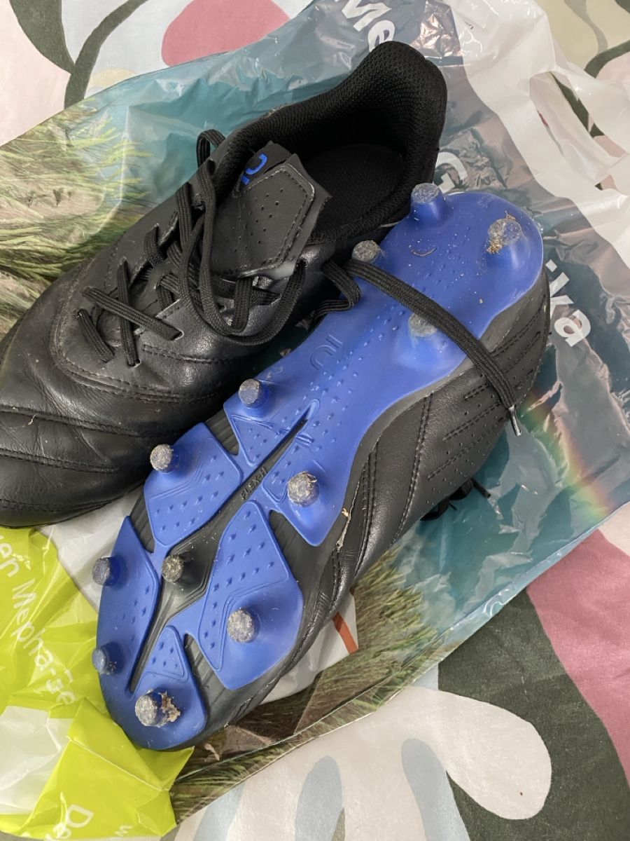Scarpe da uomo: Fussball Schuhe – Usato da Reinach BL venduto da stutkir 1
