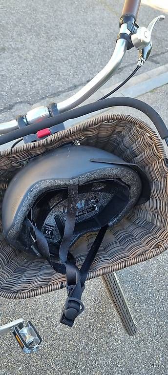 Biciclette: Velo inkl. Helm, 2x Korb, Schloss  – Usato da St. Gallen venduto da Marianal123 1