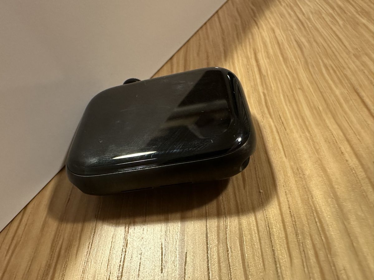 Apple Smartwatch: Apple Watch 5 Titanium Cellular mit 3 Armbändern – Usato da Glattpark(Opfikon) venduto da ZHINCITY 7