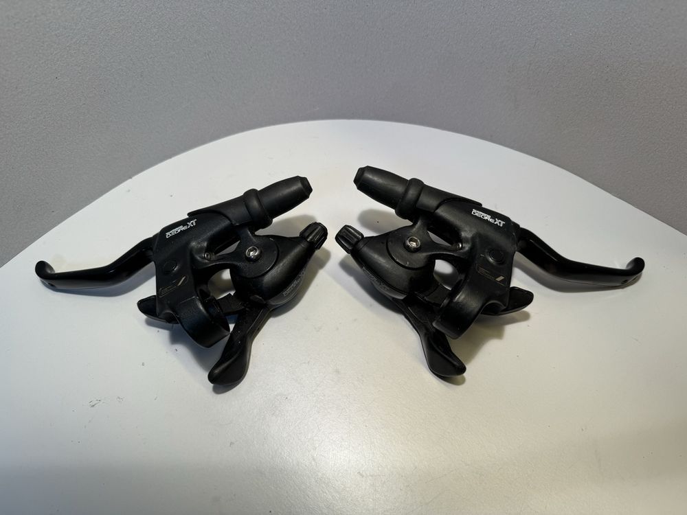 Shimano Deore XT ST-M750 STI-Einheiten, für V-Brake, 3/9-fach, NEU, 149