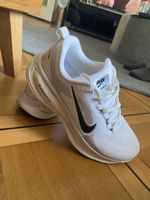 Nike Vomero 18 – Taille 40.5 – Env. 20–25 km – Très bon état