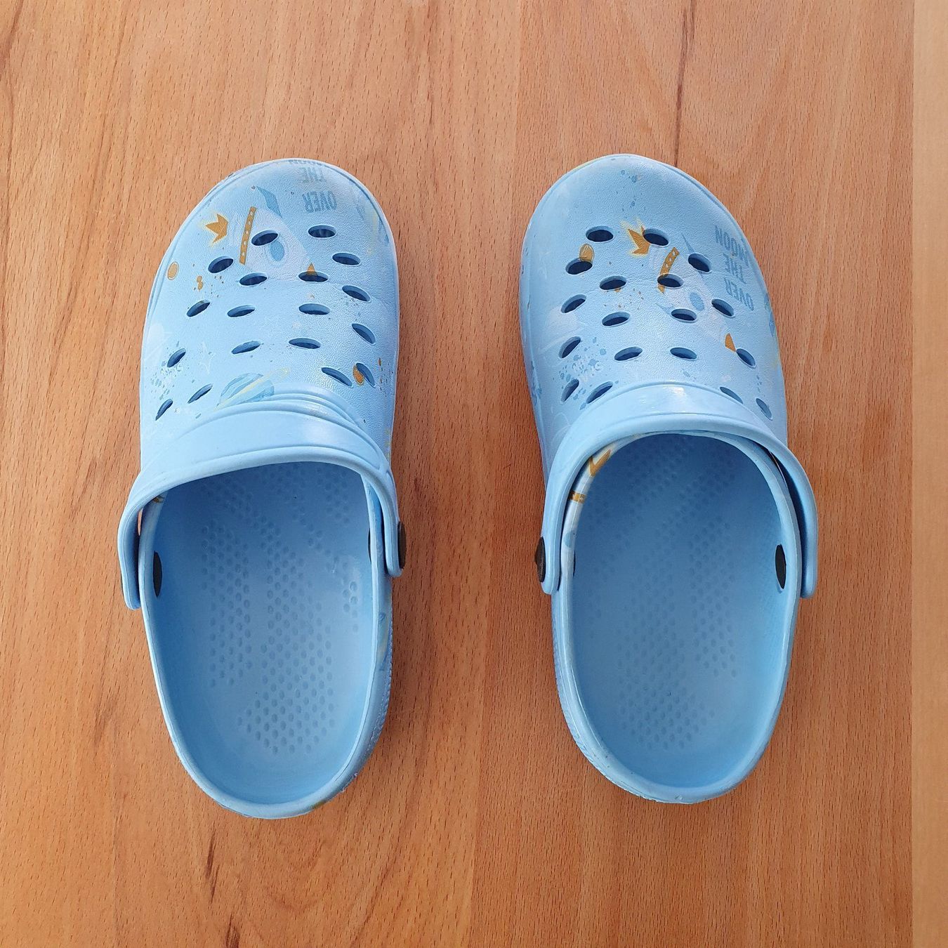 Scarpe per ragazzi: Plastikschuhe / Finken, Gr. 35 – Usato da Bilten venduto da pelanov 2