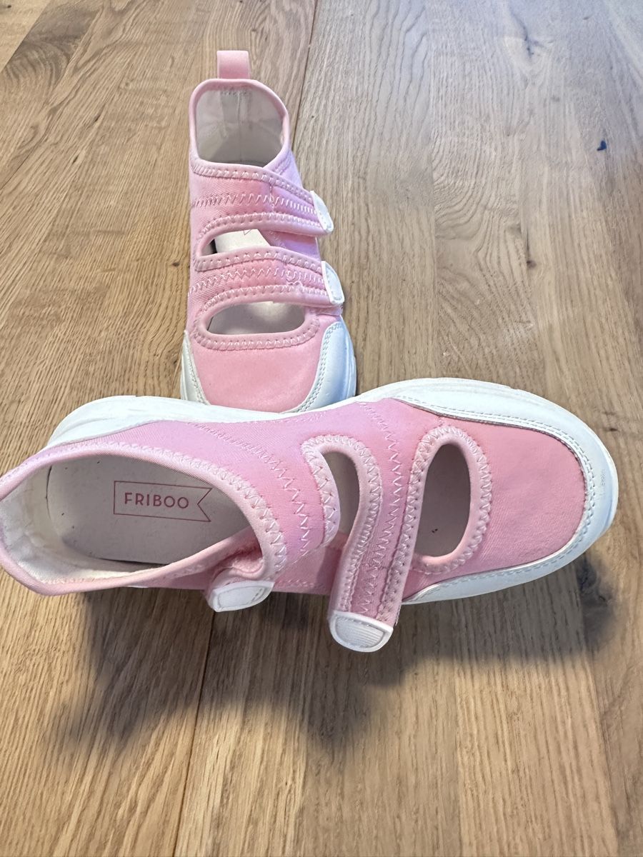 Scarpe per ragazze: 2x Sommerschuhe Gr. 30 – Usato da Windlach venduto da Binchen0 3