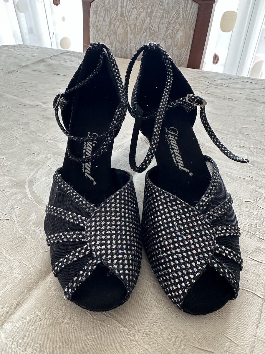 Scarpe da donna: NEUE Tanzschuhe DIAMANT Gr. 38 – Nuovo e nell'imballaggio originale da Wallisellen venduto da funnydance 7