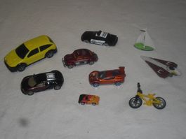 Diverse Spielsachen , Autos