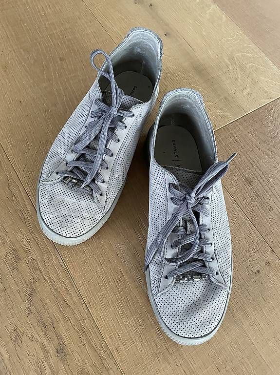 Scarpe da donna: Puma Sneakers mit Strass, Gr. 39 – Usato da Meisterschwanden venduto da jil_8rtq