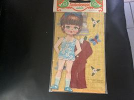 ANKLEIDEPUPPE VON 1972