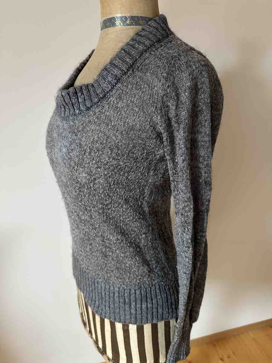 Benetton Pullover & Sweatshirts: Stile Benetton Damen Pullover Grau Grösse S – Gebraucht aus Bern von Noeci 1