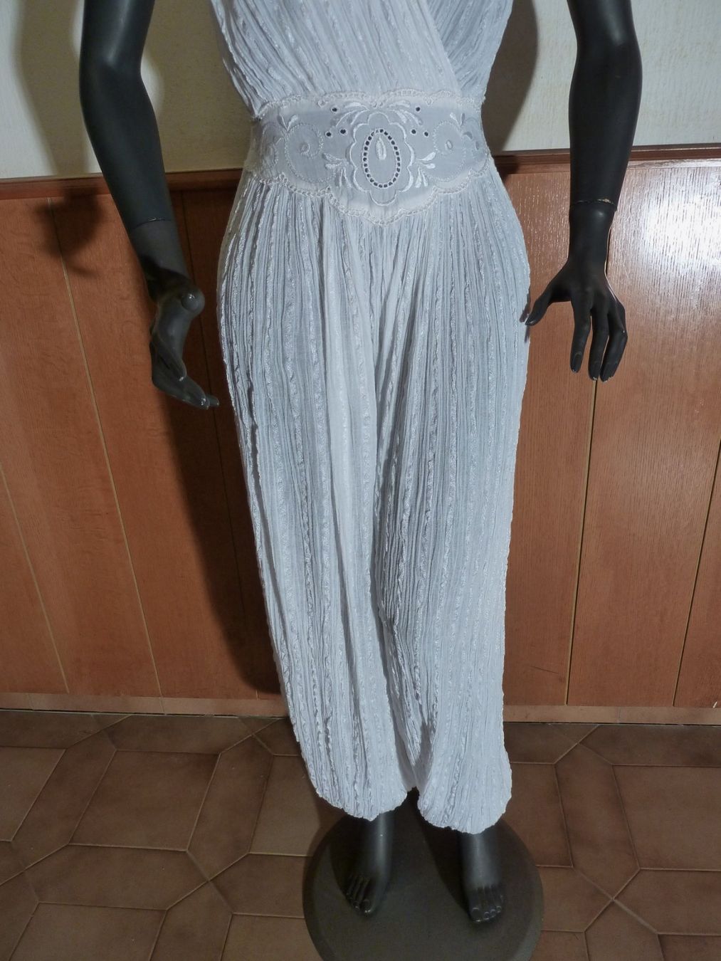 Kleider: Neuware Sommerkleid Overall weiss – Neu und originalverpackt aus Bure von 1319 3