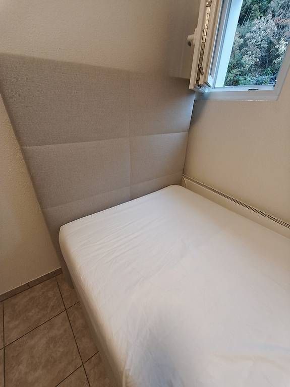 Letti: Neuwertiges Einzelbett inkl. Matratze & Topper – Usato da Buckten venduto da ari_7vt7 2