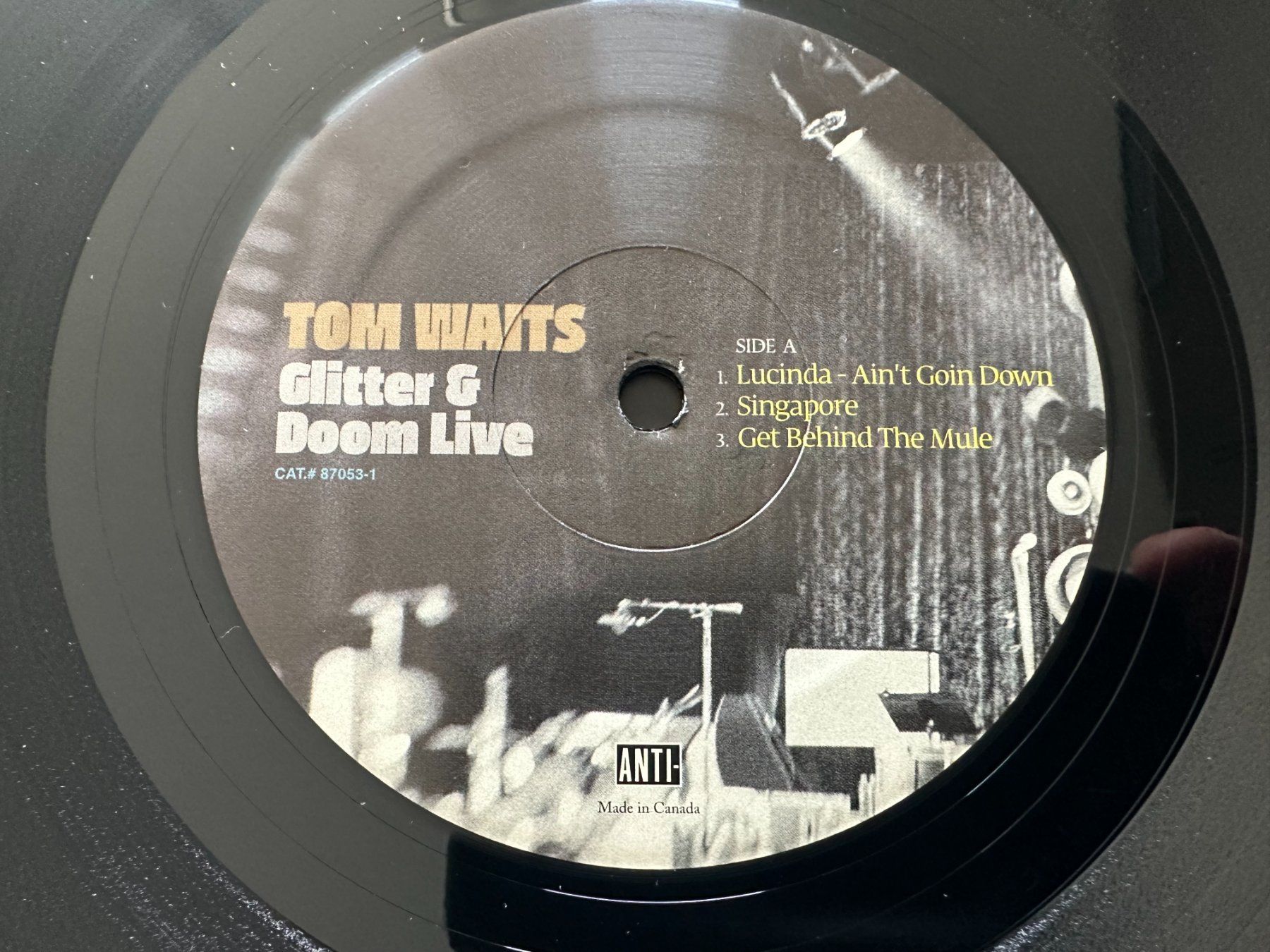 Dischi in vinile: TOM WAITS 2LPS GLITTER & DOOM LIVE – Nuovo (secondo la descrizione) da Sion venduto da jaipur1401 6