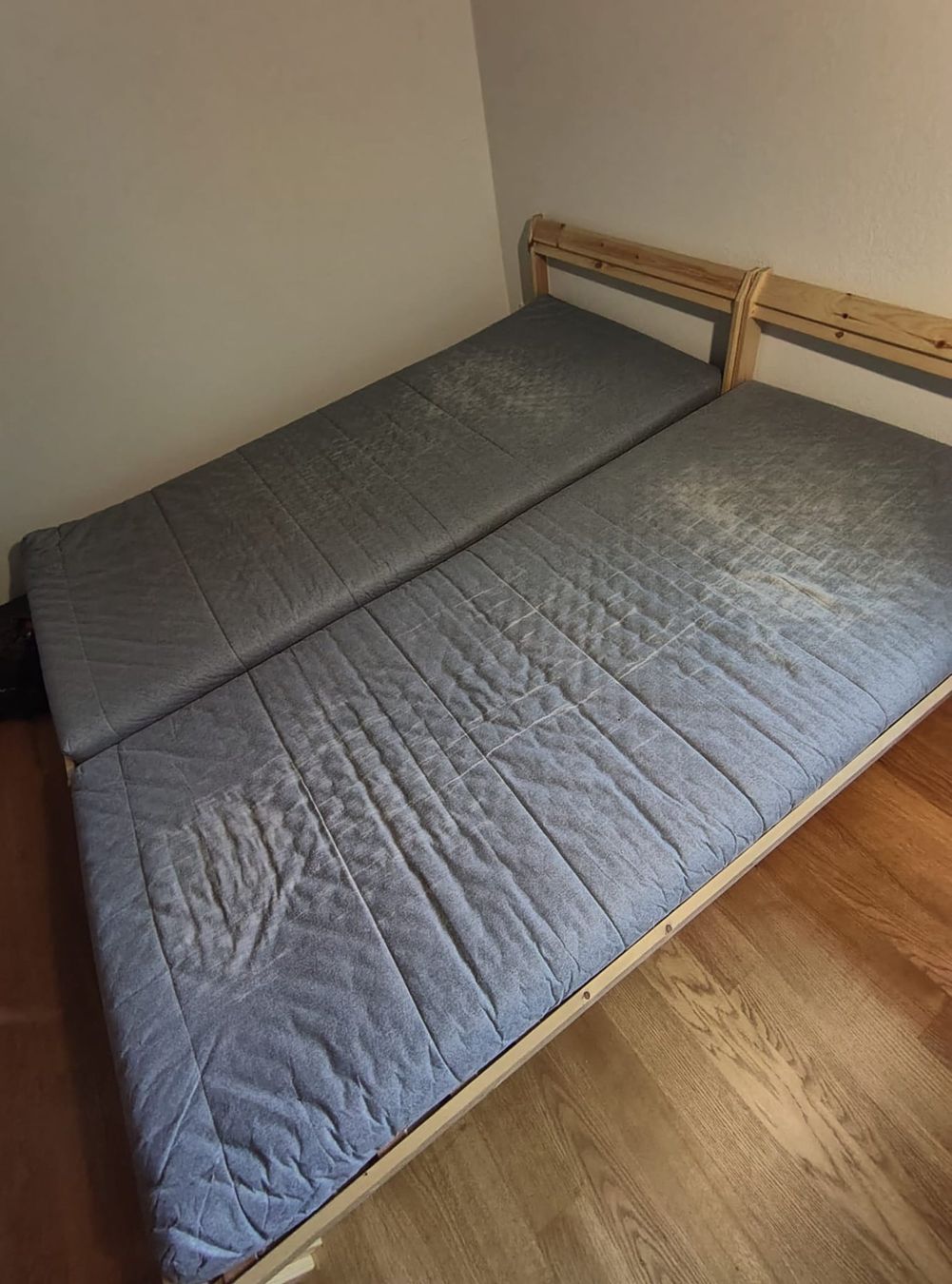 2x IKEA NEIDEN Einzelbett inkl. Lattenrost & Matratze (D'occasion) à ...