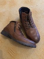 Braune Herrenstiefel aus Leder