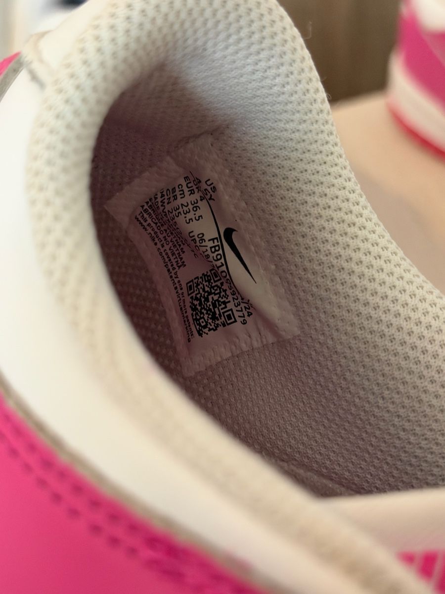 Scarpe per ragazzi: Lot chaussures Nike enfant – Usato da Genève venduto da tre_pr6f 8