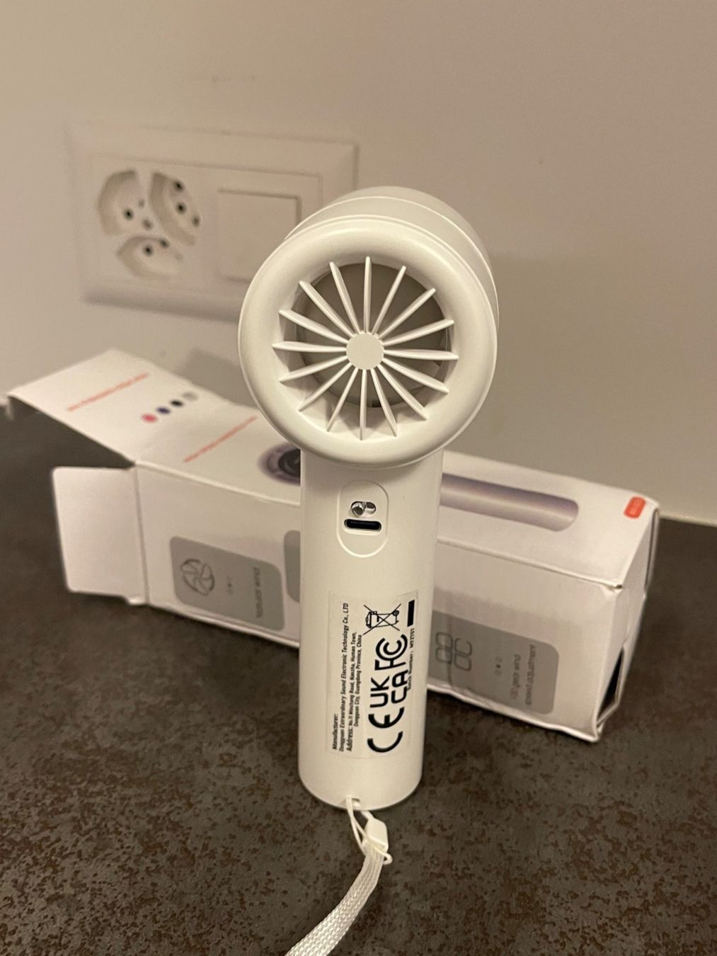 Ventilatori: USB MINI VENTILATOR NEUWARE WEISS 15 cm AKKU TREND – Nuovo e nell'imballaggio originale da Zürich venduto da Shalashaska 2