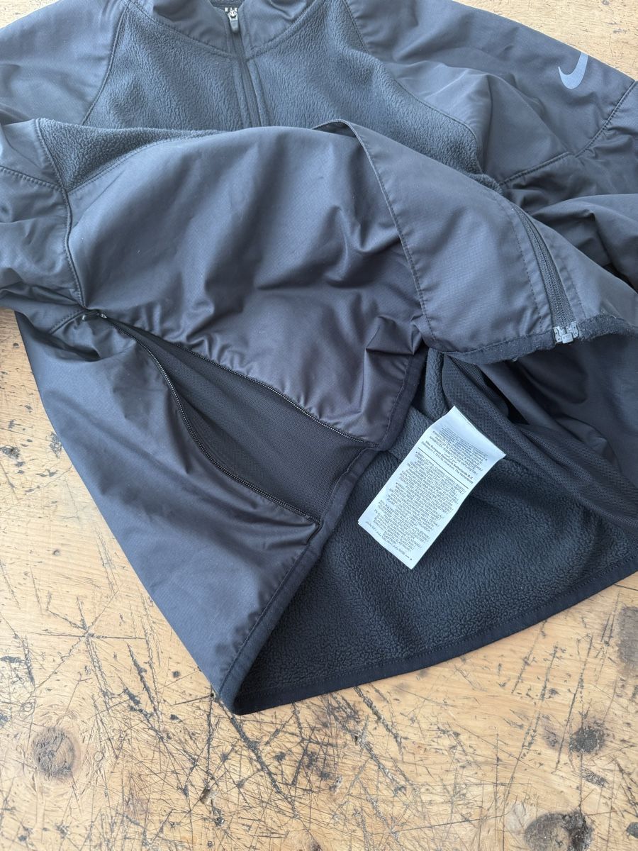 Nike Giacche: Nike Running schwarze Jacke XS – Nuovo (secondo la descrizione) da Oberwil-Lieli venduto da Claudine_1988 3