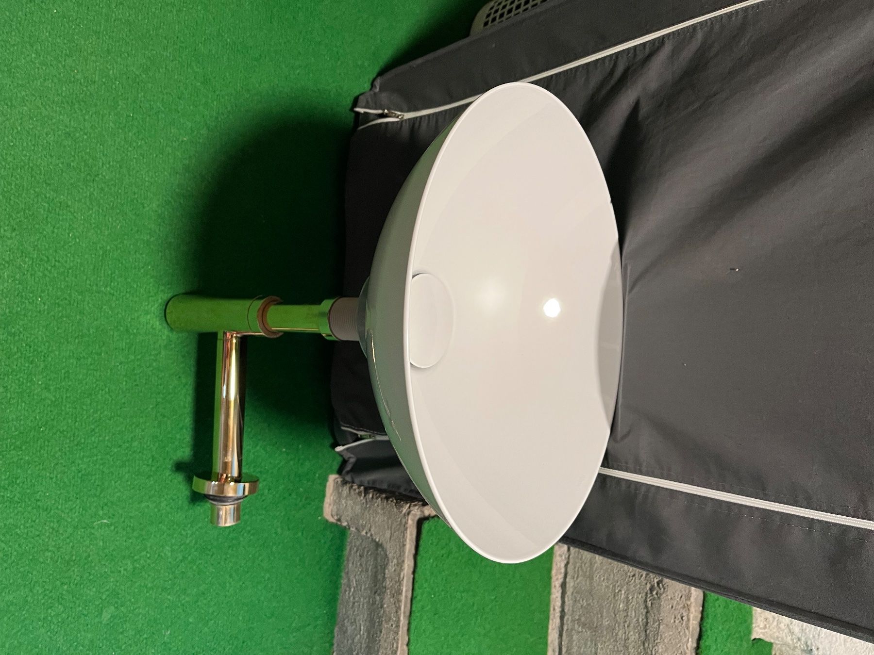 Lavabi & lavandini: **Rundes Lavabo inkl. Syphon** – Usato da Thun venduto da Koala100 2
