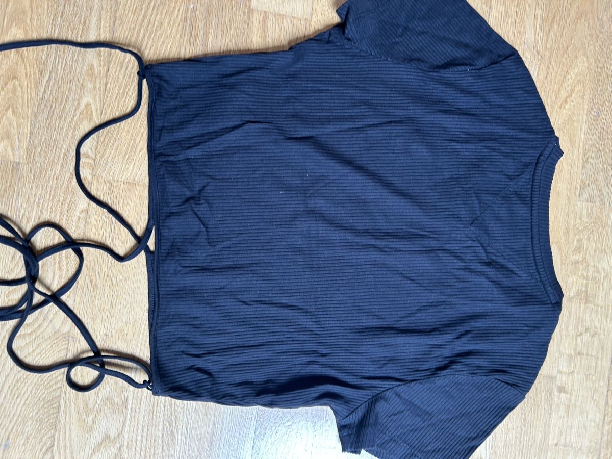Tommy Hilfiger Top: Top Tommy Hilfiger – Usato da Daillens venduto da guisepa 3