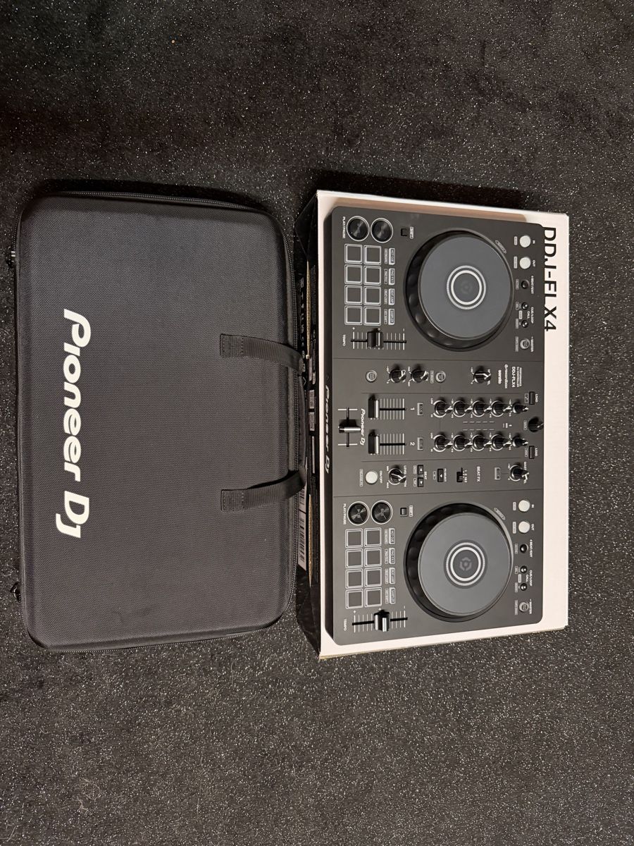 Pioneer Console di mixaggio: Pioneer DJ DDJ FLX 4 – Usato da Niederwil AG venduto da T.S.2.5 2