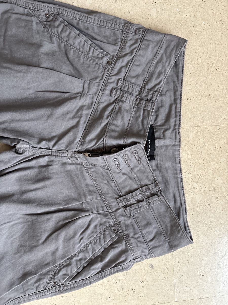 Tally Weijl Hosen: Chino Hose aus Baumwolle, Gr. 34 – Gebraucht aus Müntschemier von Karola1986 2