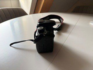 Canon Fotocamera: Canon EOS 1000D + 2 objectifs Canon – Kit complet – Usato da Porrentruy venduto da pas_s95q 1