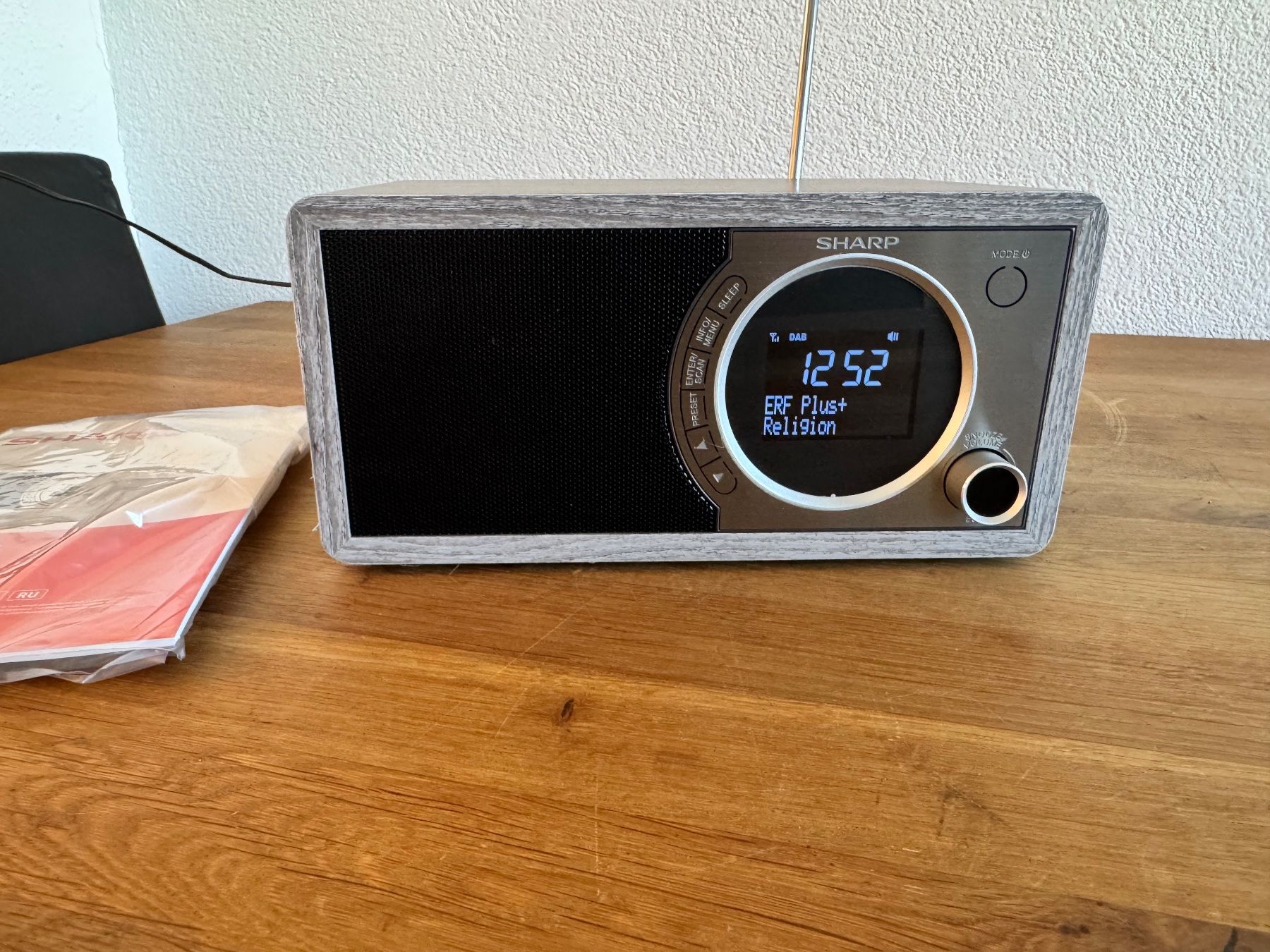 Sharp Radio: Sharp DAB+ Radio DR-450 Grau – Usato da Frauenfeld venduto da dilili