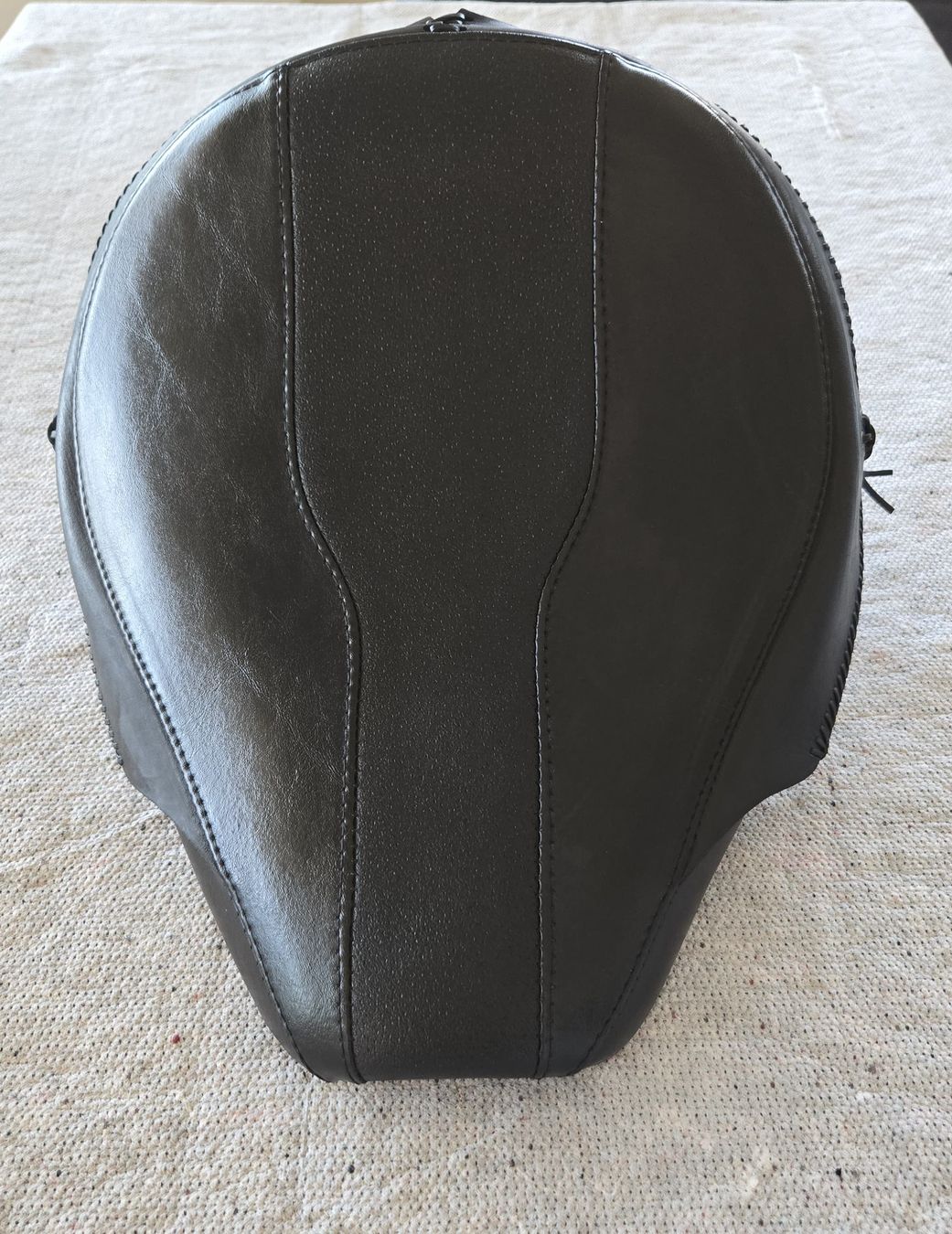 Harley-Davidson Alle Motorradersatzteile: Harley Davidson Softail / Fat Boy Leder Sitz  – Gebraucht aus Obfelden von dan_tvt5 3