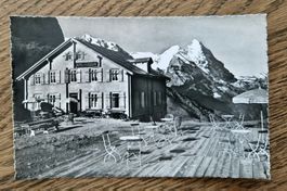 Grosse Scheidegg mit Gartentischen 