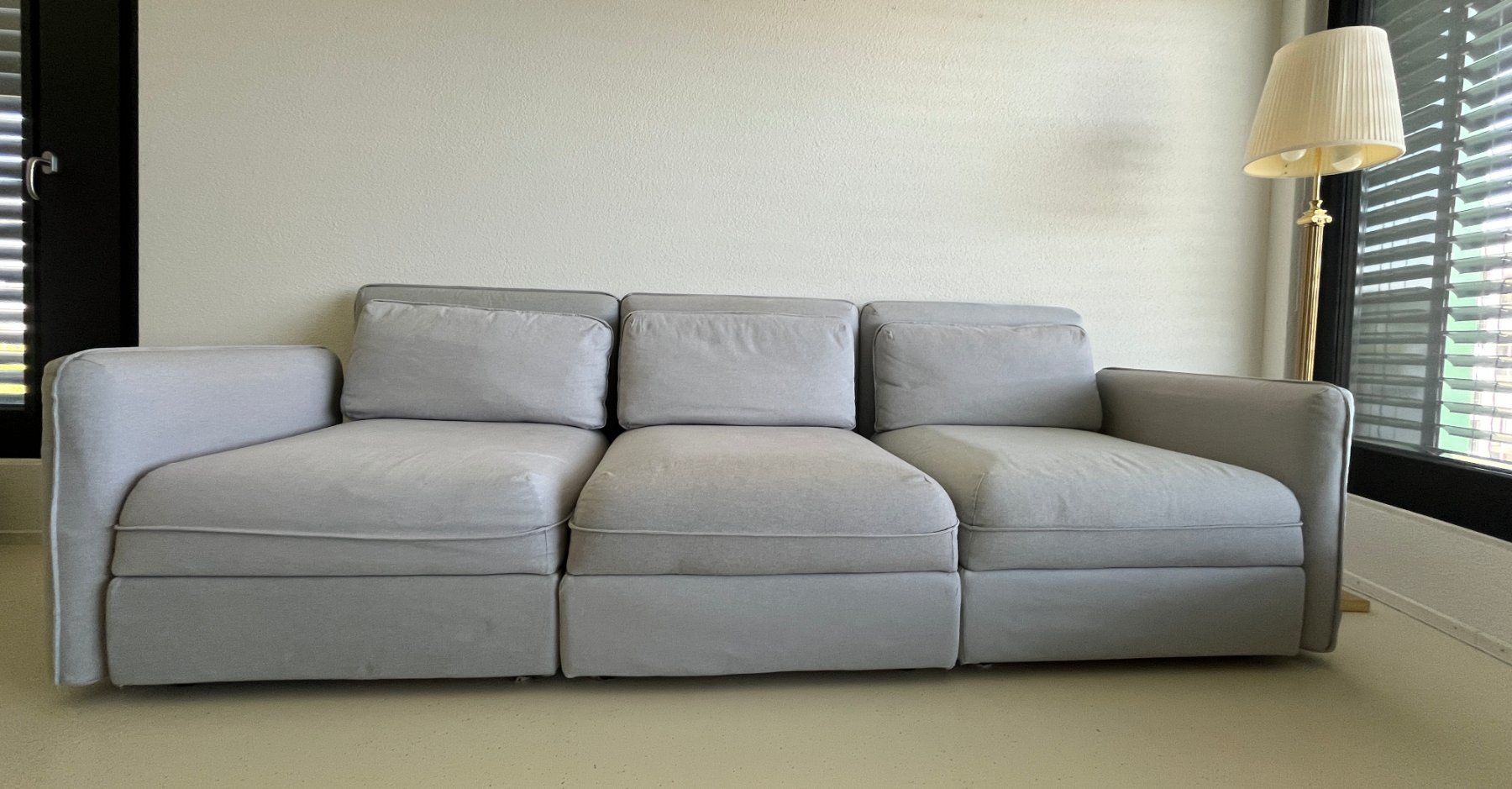 Ikea Divani: IKEA 3er Sofa hellgrau – Usato da Schlieren venduto da lilly_mx 1