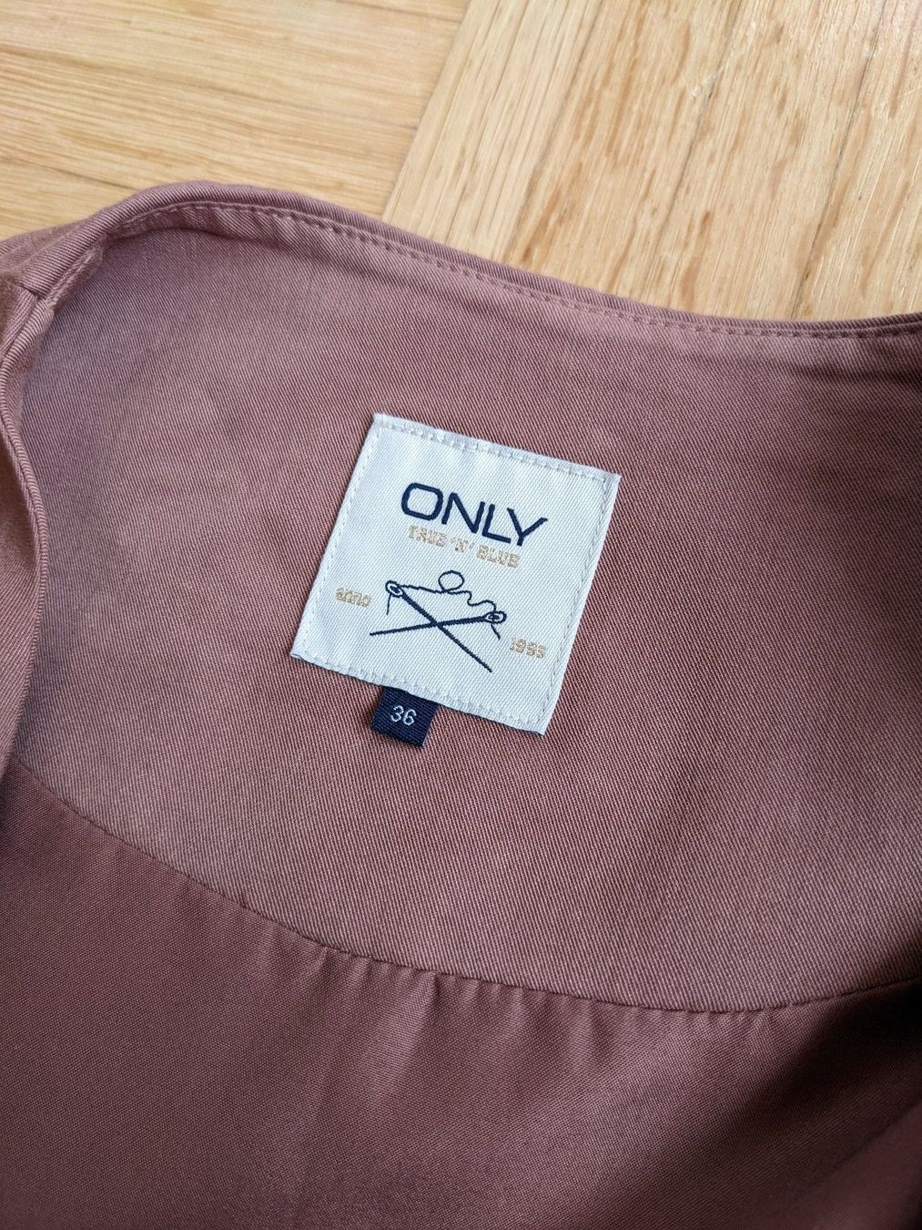 Only Gilet & Giacche senza maniche: Only Alexis Weste braun Gr. 36 – Usato da Lengnau AG venduto da Nathi88 4
