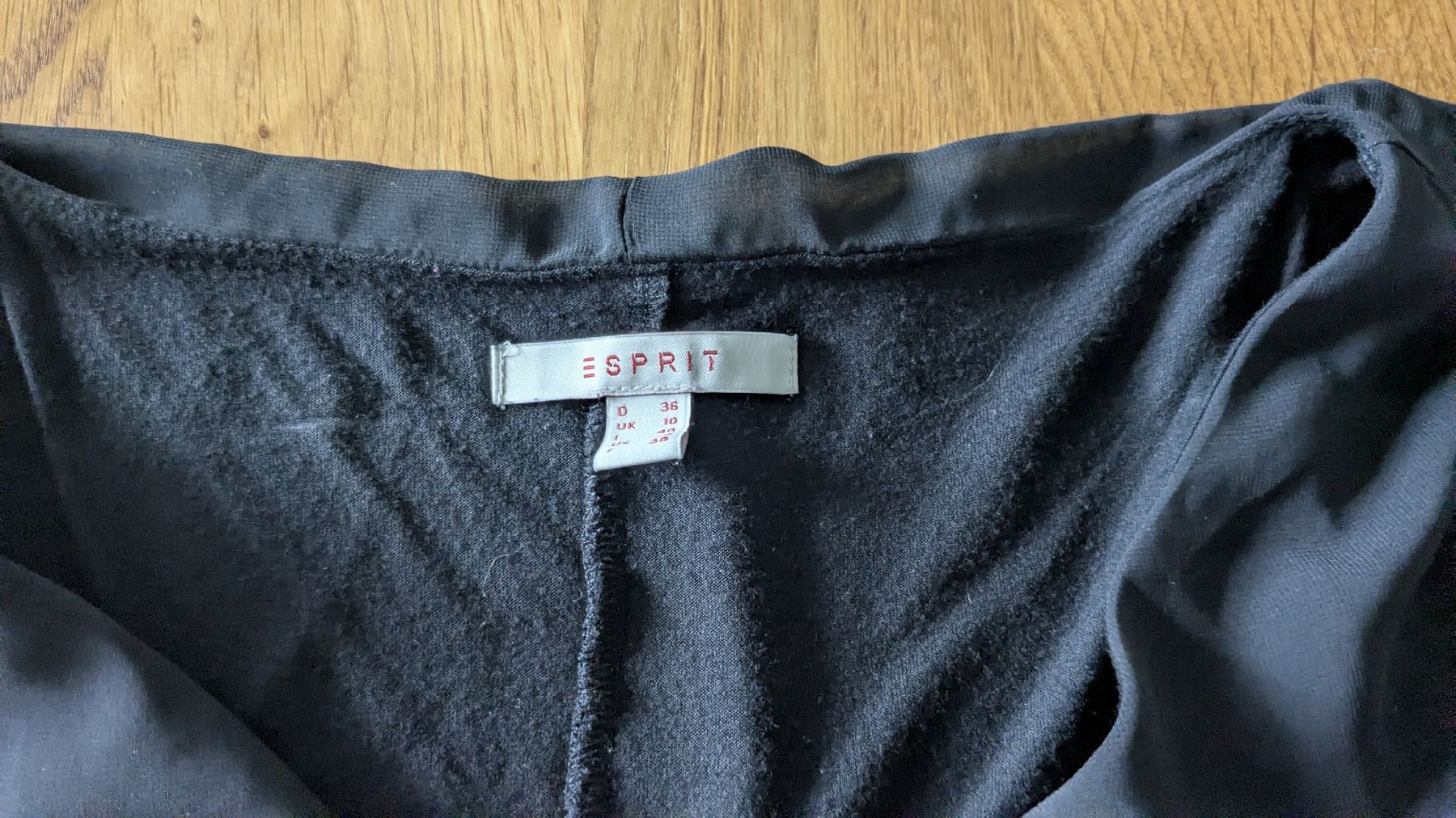 Esprit Tuniken: Dunkelblaue Tunika von Esprit, Grösse M – Gebraucht aus Belp von Beatrice6311 3