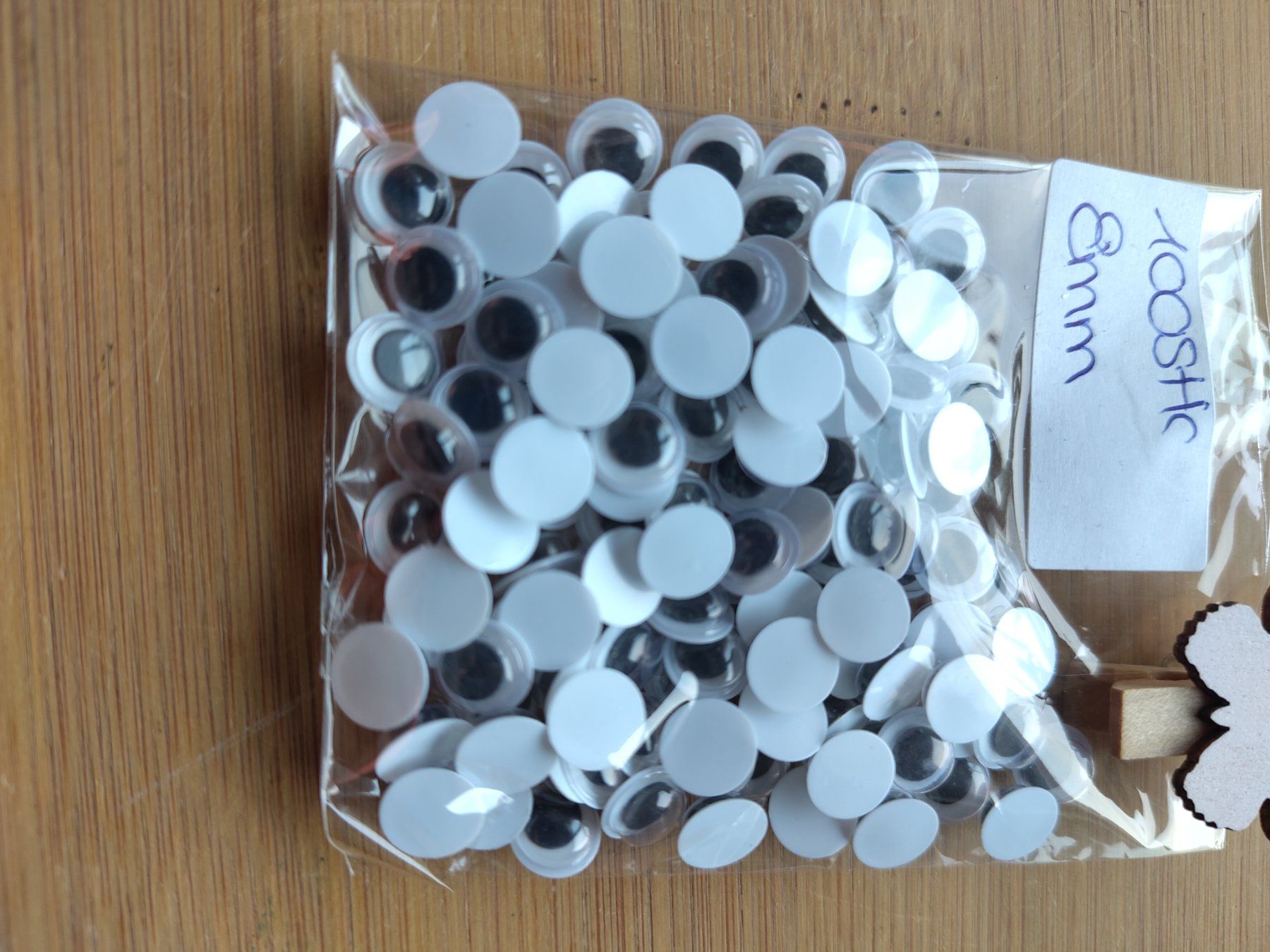 Kit bricolage: 100 Stk Wackelaugen 8mm neu – Nuovo e nell'imballaggio originale da Leuggern venduto da Pummi19 1