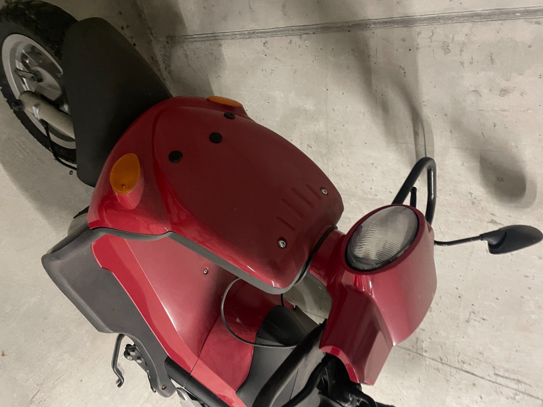 Strasse: Roller rot mit Topcase gebraucht – Gebraucht aus Seon von Jeep-- 1