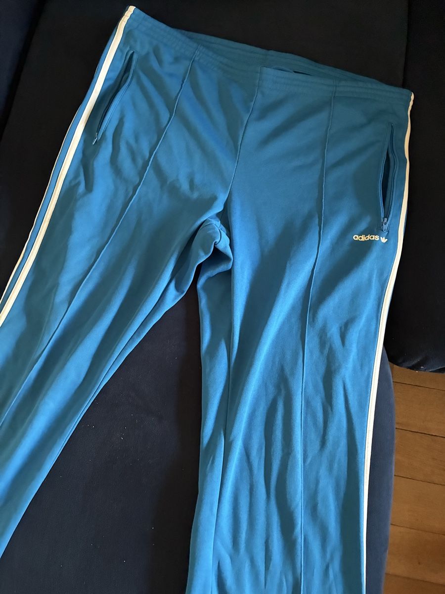 Adidas Pantaloni: Adidas Trainingshose blau Vintage – Usato da Liebefeld venduto da rafael555