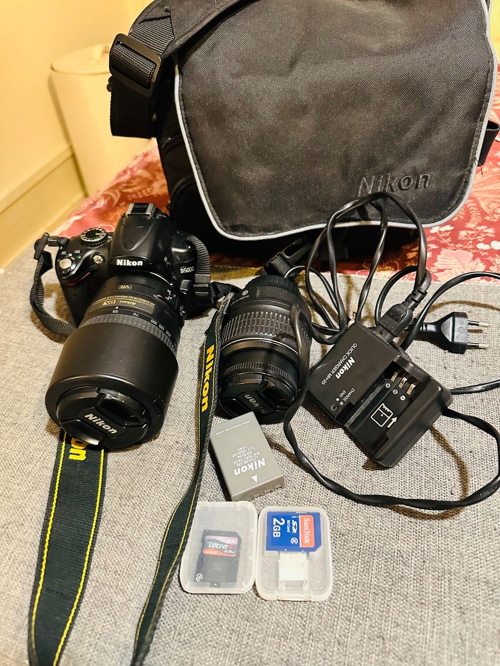 Nikon Fotocamera: Appareil photo Nikon D5000 – Usato da Genève venduto da Rachelp13