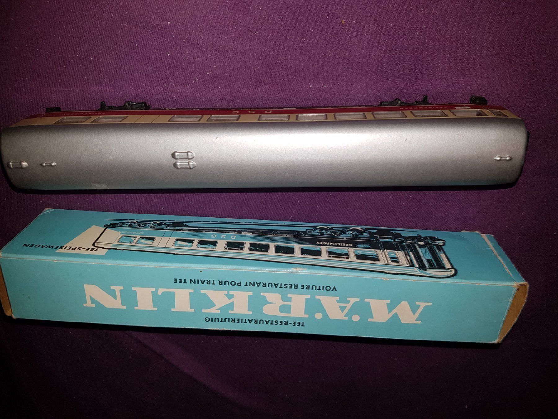 Märklin Modellini di ferrovie: Märklin Tee Speisezug 4057 L18 – Usato da Schwarzenburg venduto da Flamingo07 1