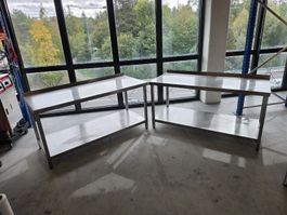 Edelstahl Arbeitstisch mit Zwischenboden Sehr Robust Top