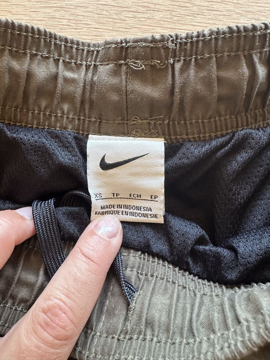 Nike Pantaloni: Nike Badehosen, Grösse XS/164 – Usato da Koppigen venduto da Njuko 1